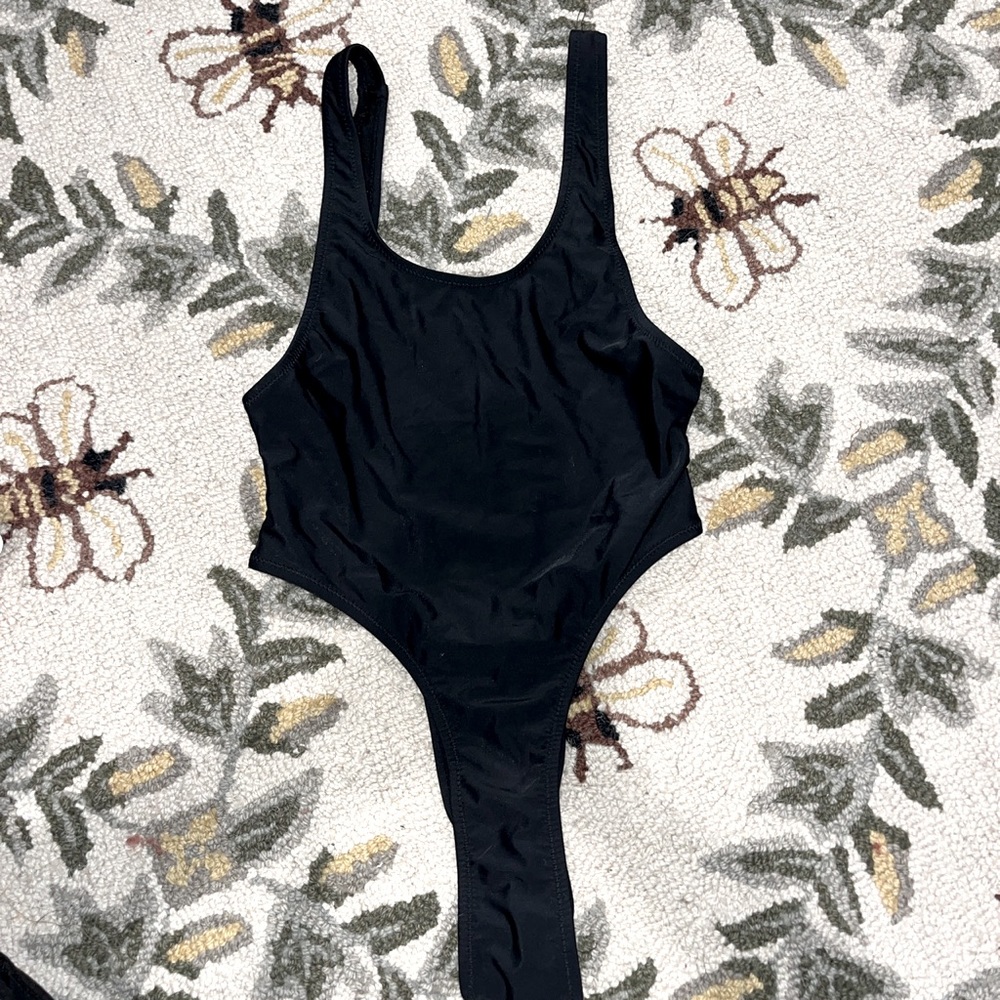 Black monokini